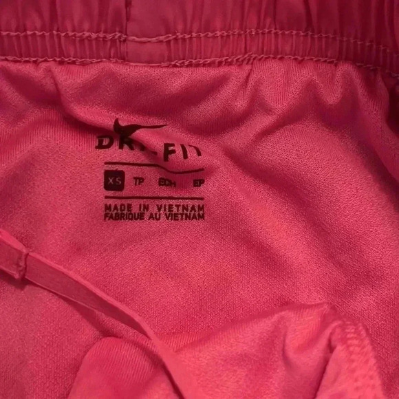 WOMENS NIKE RUNNING SHORTS SIZE XS PINK - Picture 3 of 5